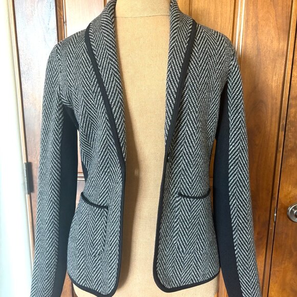 Margaret O'Leary Cardigan - Picture 2 of 5